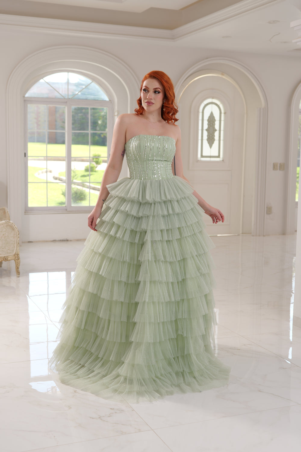 Vestido de fiesta straple con olanes