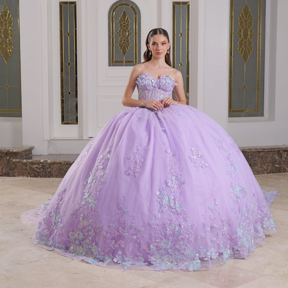 Vestido de quinceañera lila straple con flores