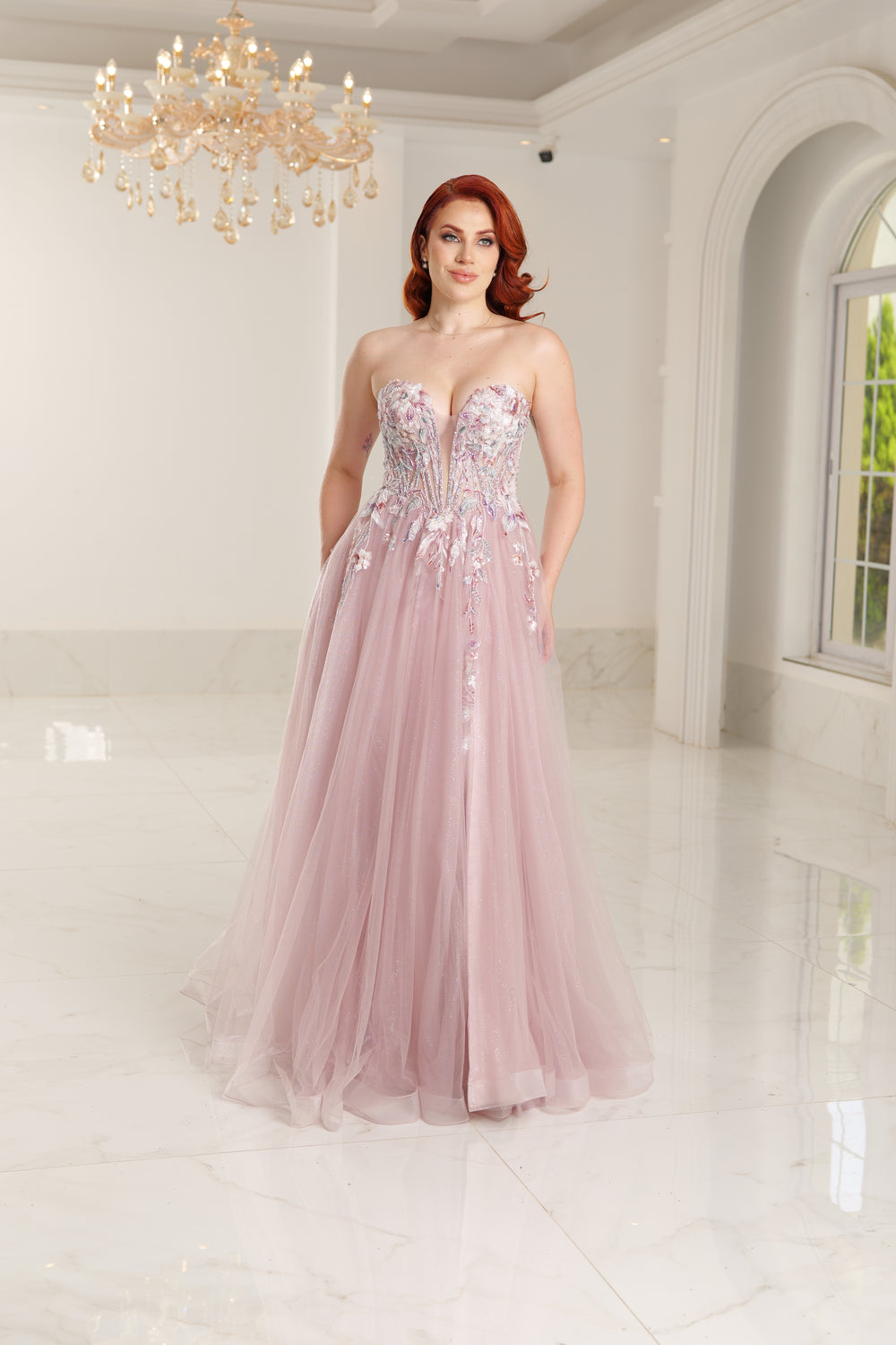 Vestido de fiesta corte A con escote corazón