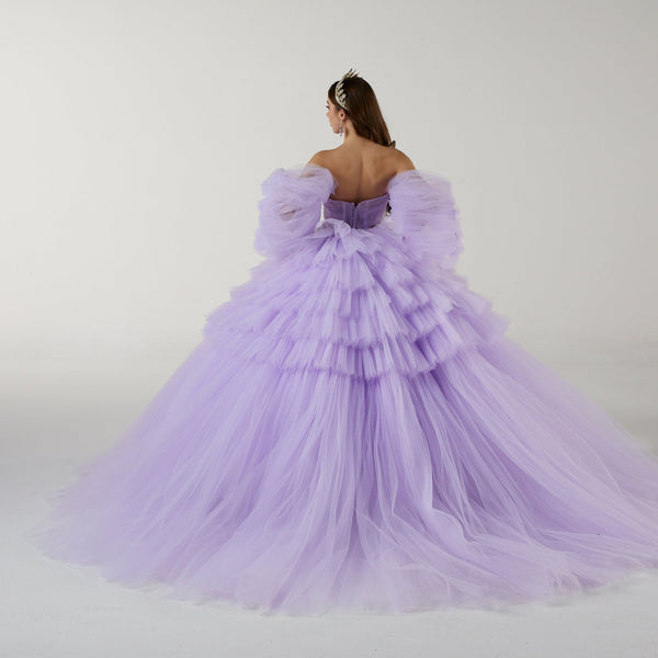 Vestido de quinceañera con olanes de tul