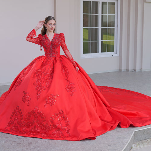 Vestido de quinceañera rojo de manga larga con pedreria