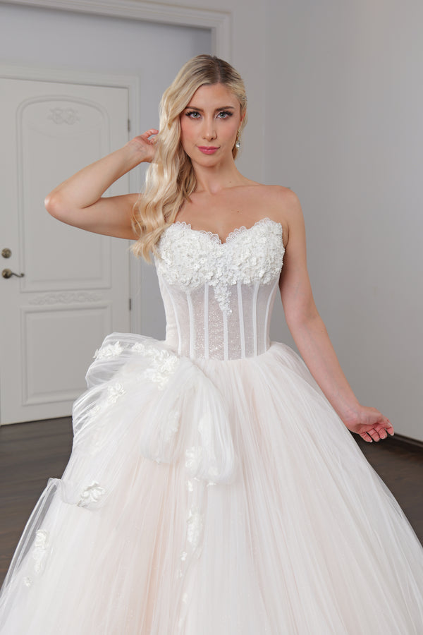 Vestido de novia corte princesa straple