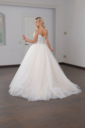 Vestido de novia corte princesa straple